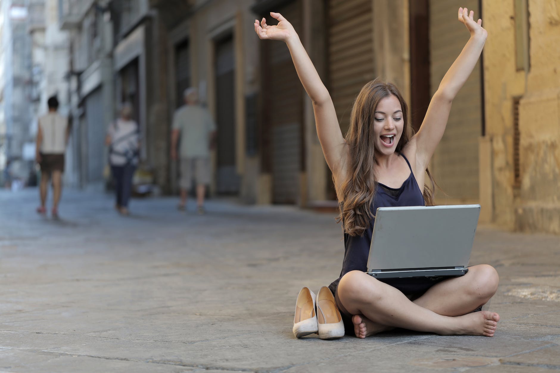 Viaje al Futuro: Freelancers en el Universo Digital