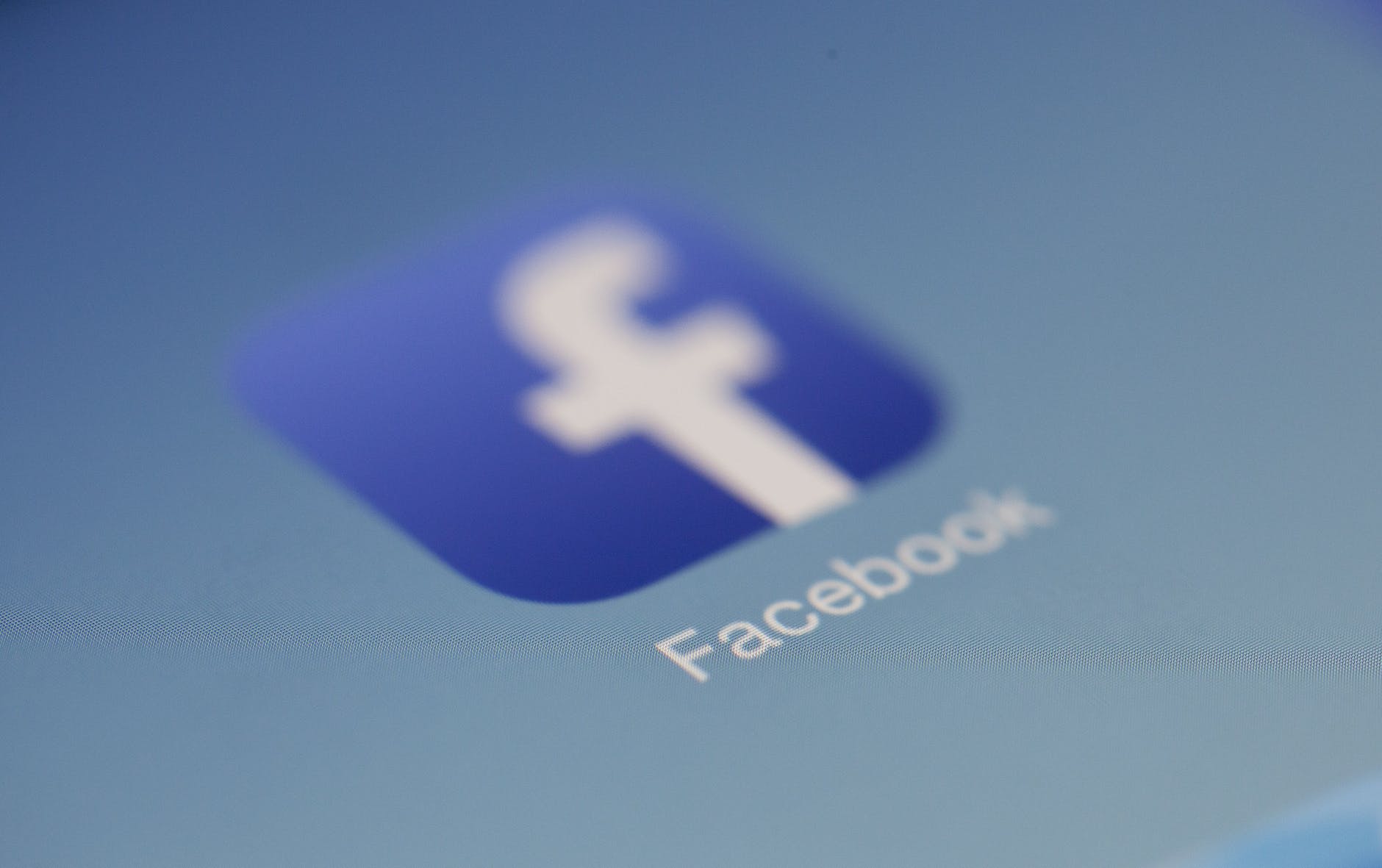 ¿Cómo trabajar online para Facebook?